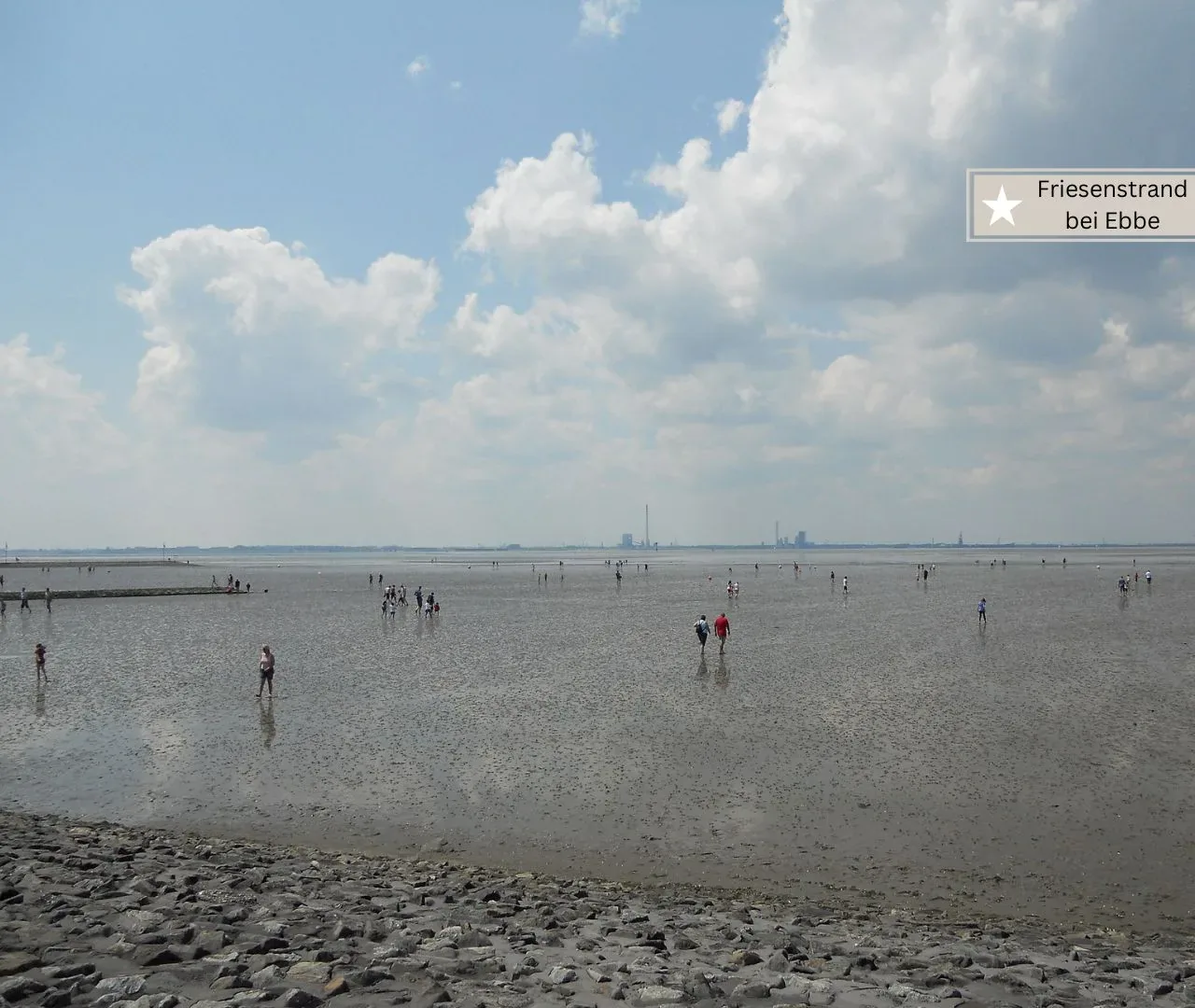 Ausflugsziele Budjadingen mit Kindern - Friesenstrand bei Ebbe Ideal zum Wattwandern