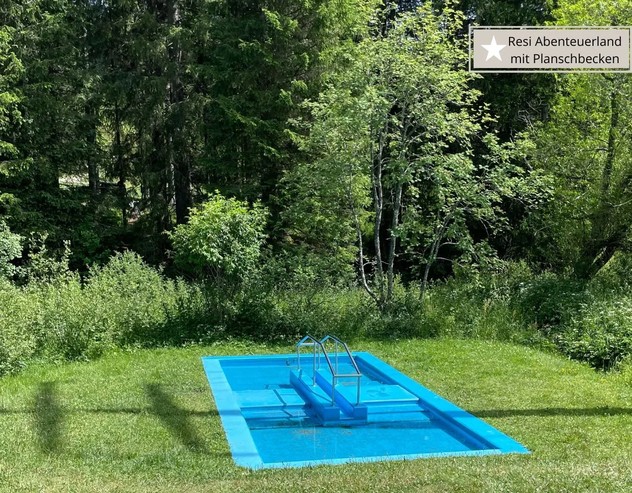 Unternehmungen rund um den Titisee - Toller Spielplatz Resi Abenteuerland mit Planschbecken