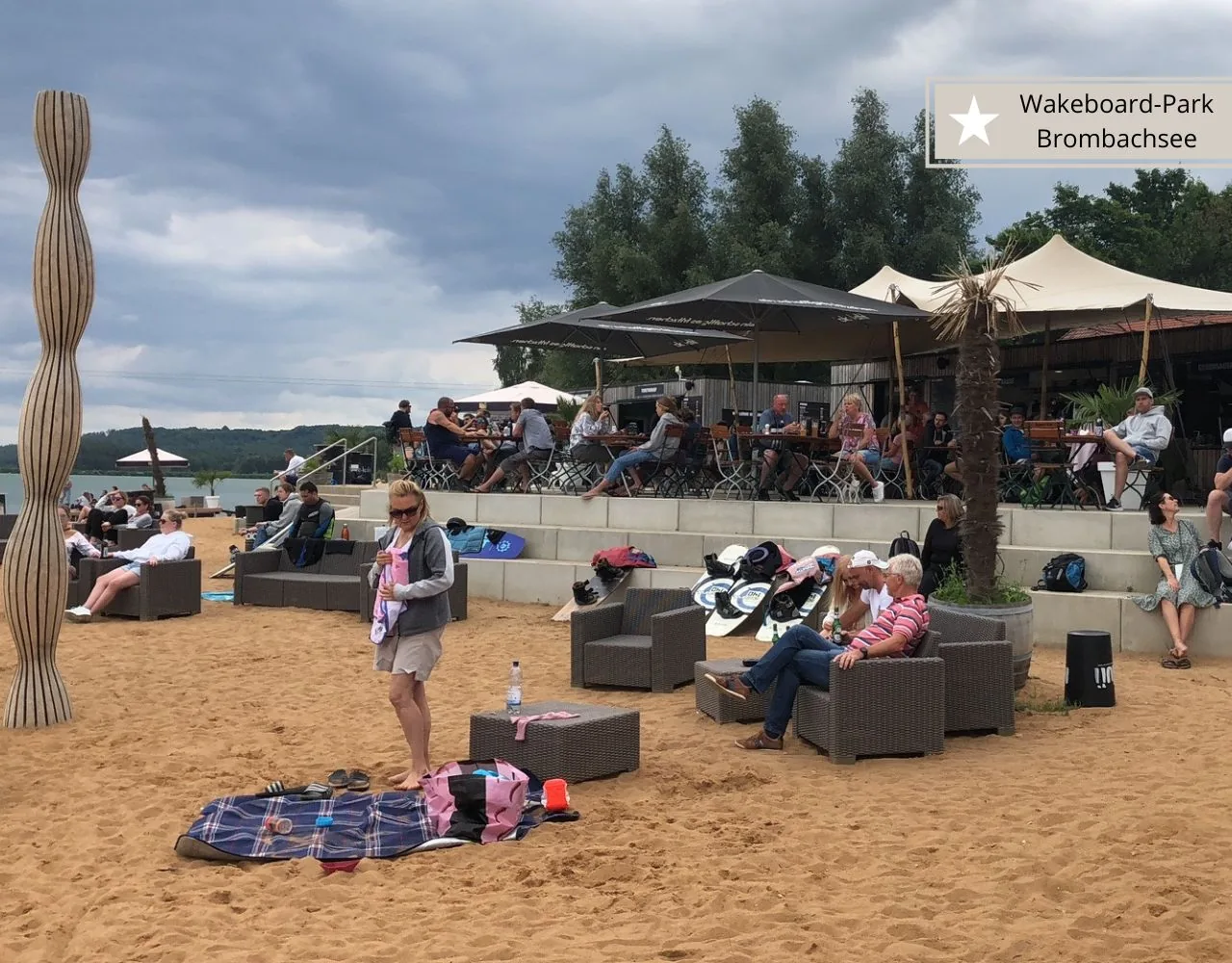 Die Top Spielplätze am Brombachsee - Der Spielplatz am Wakeboard-Park mit Biergarten (1)