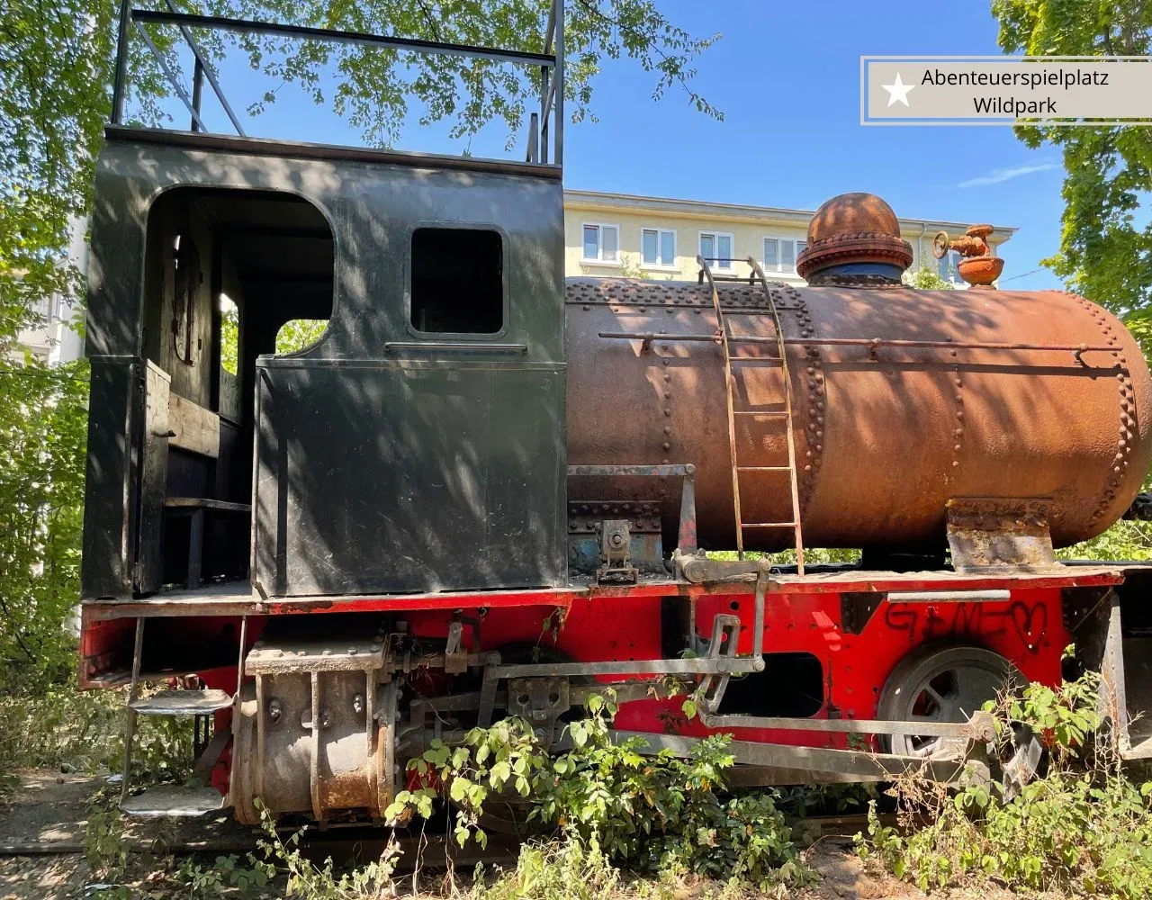 Lokomotive auf dem Abenteuerspielplatz in Frankfurt