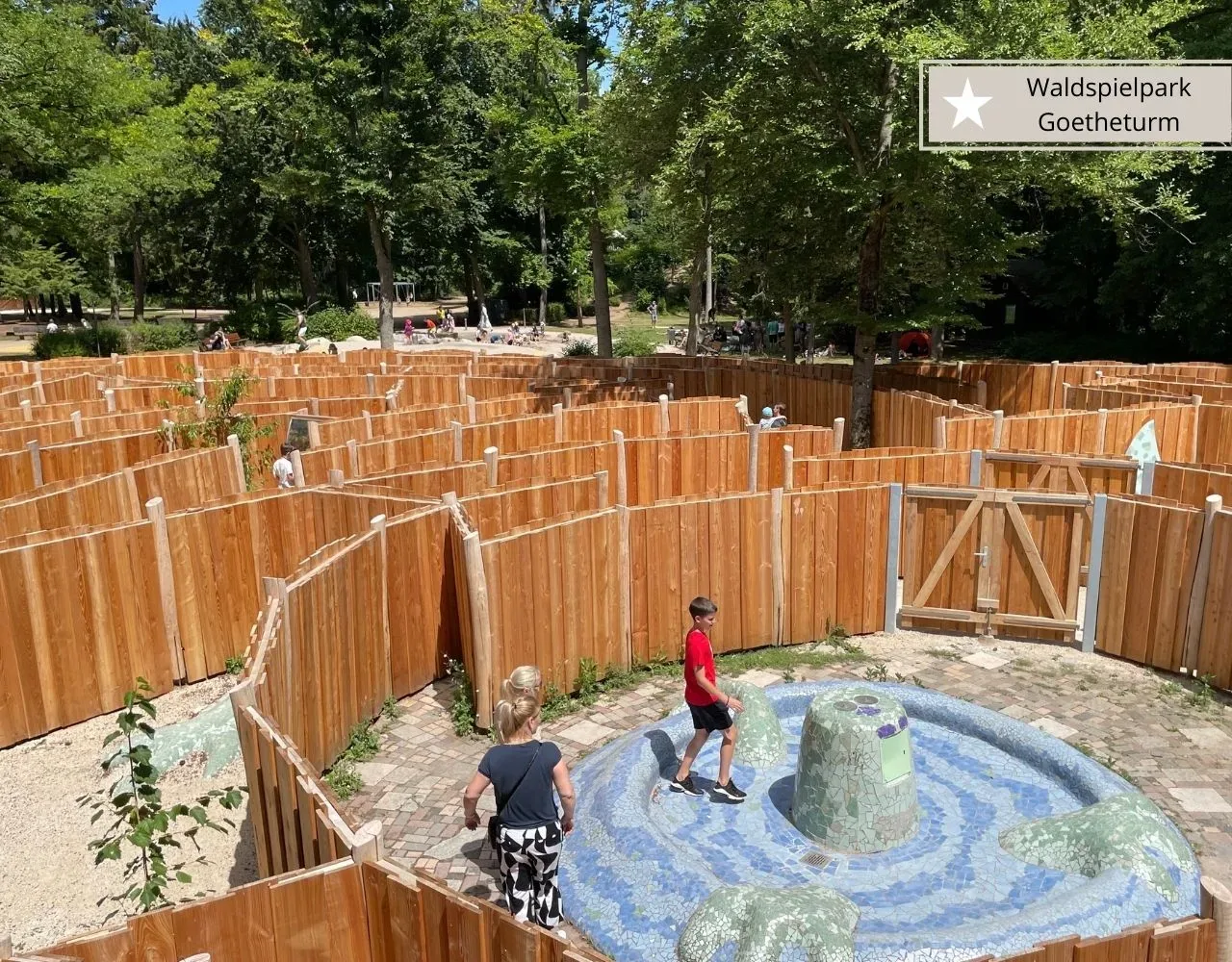 beste Spielplätze in Frankfurt-Oberrad - Waldspielplatz Goetheturm mit Irrgarten