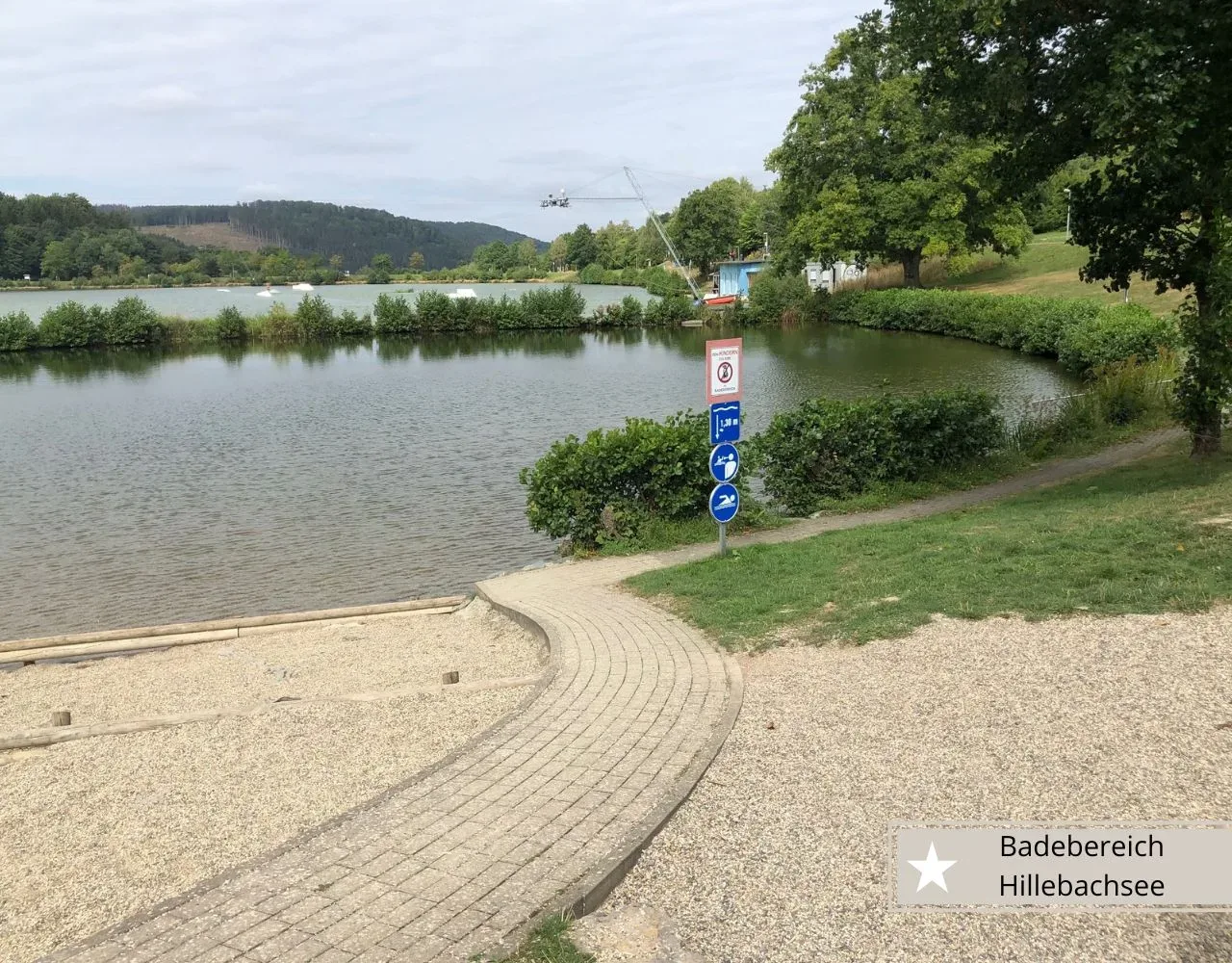 Ausflugsziele in Willingen mit Kindern - BAdebereich Hillebachsee