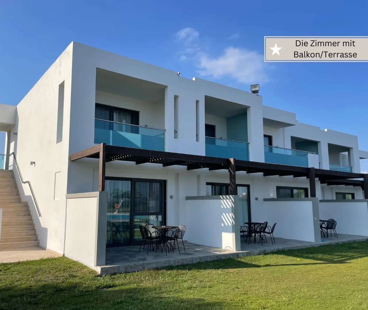 Familienzimmer mit Balkon im TUI Magic Life Club Plimmiri auf Rhodos