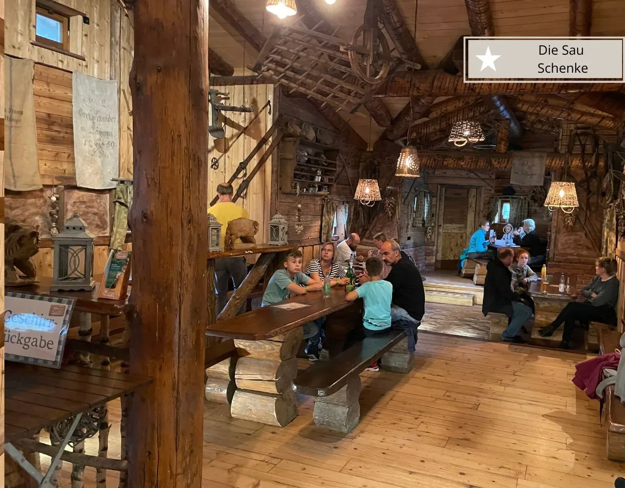 Baumhaushotel im Naturresort Tripsdrill – die Sauschenke