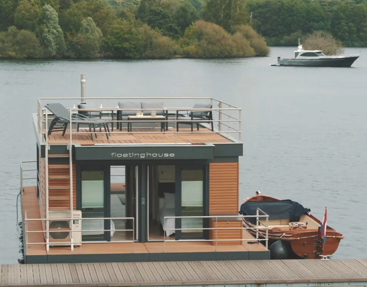Aussergewöhnlich Übernachten mit Kindern auf dem Hausboot