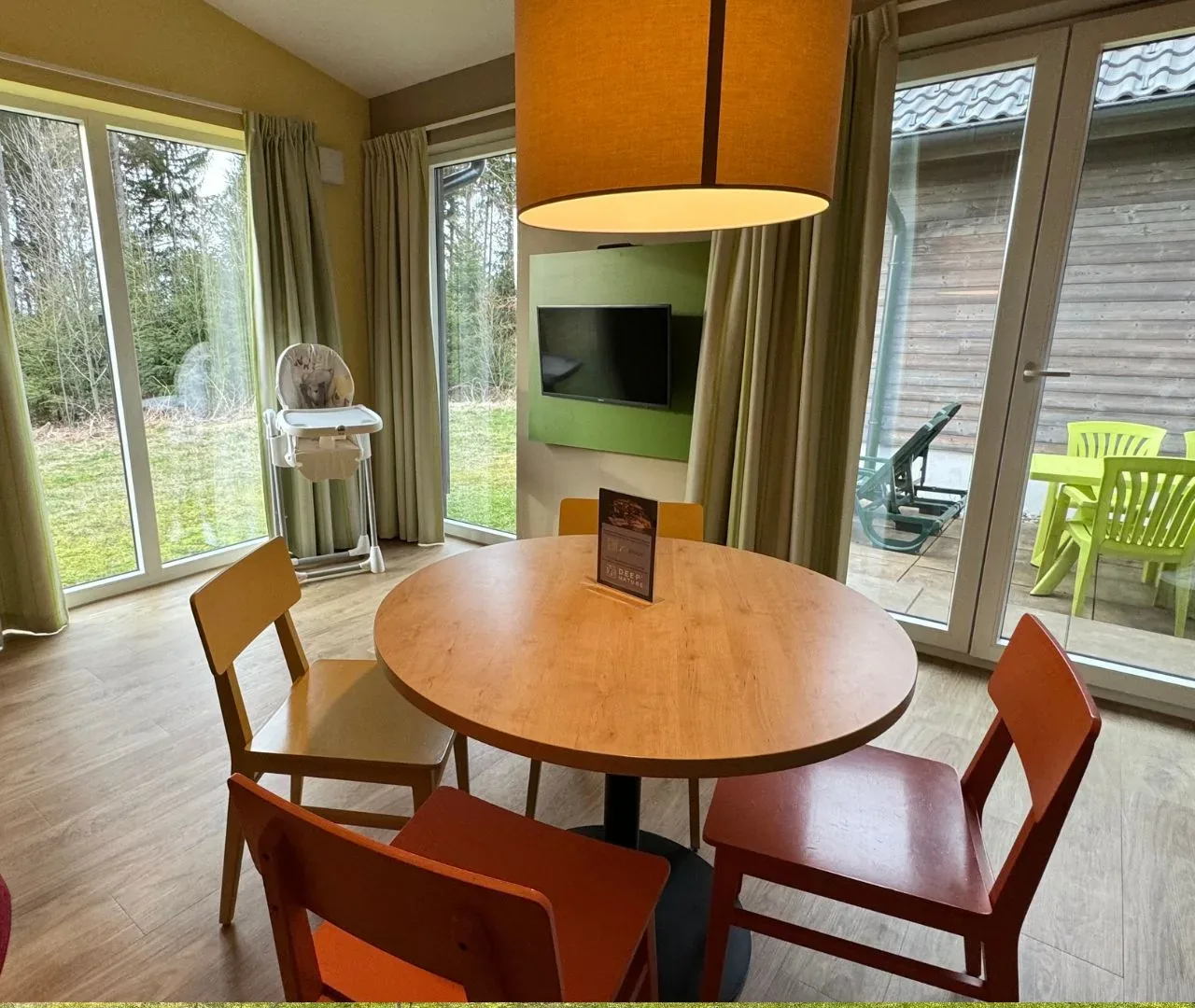 Innenraum eines Comfort-Ferienhauses im Center Parcs Park Allgäu