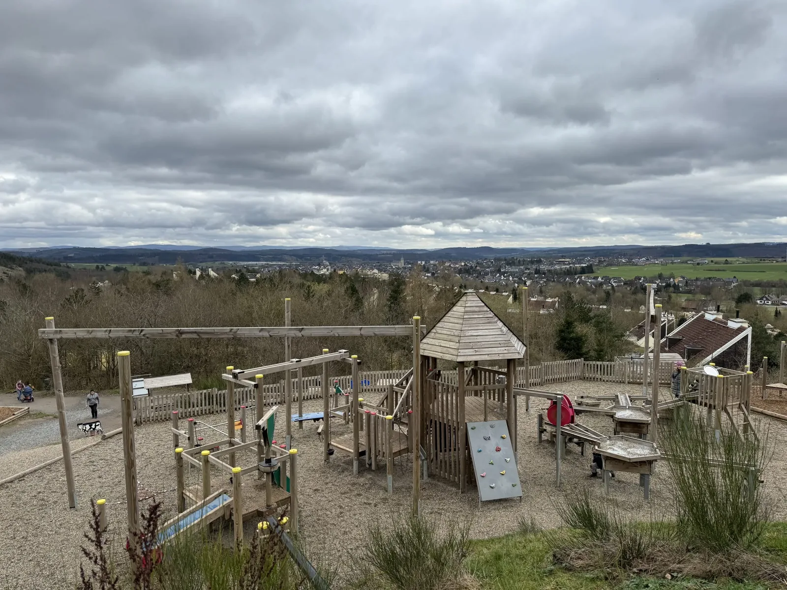 Kleiner Ausschnitt des Spielberg mit Wasserspielplatz