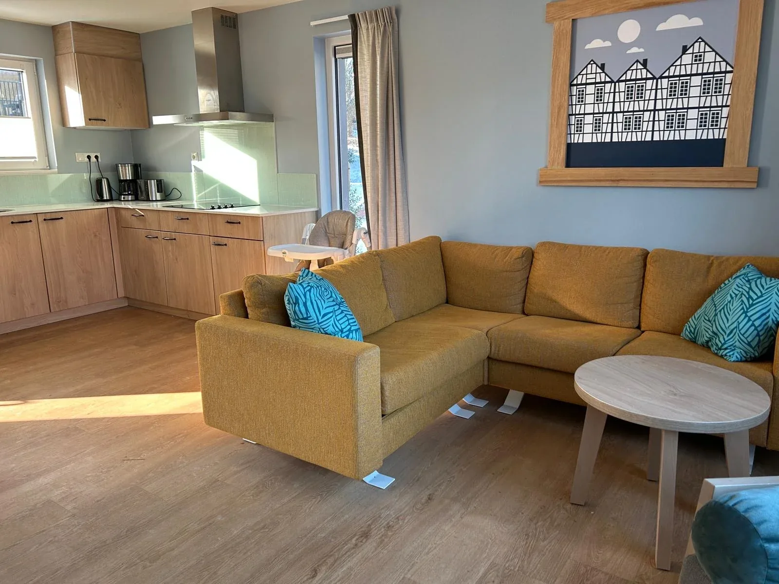 Wohnbereich eines Comfort-Ferienhauses im Center Parcs Eifel