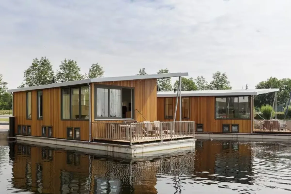 Center Parcs De Eemhof - Hausboote