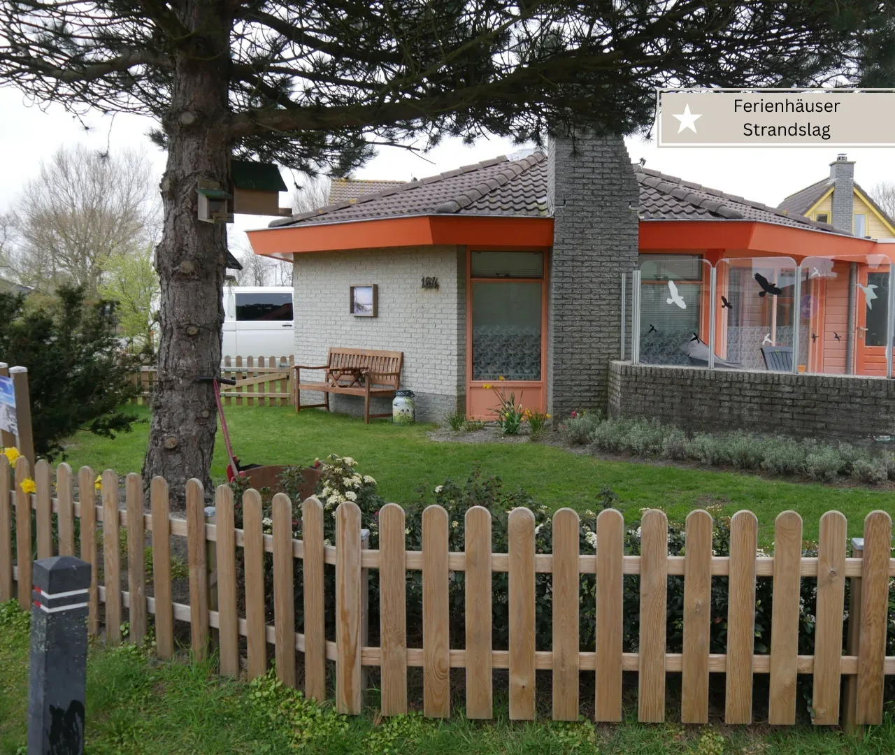Beste Ferienhäuser in Julianadorp - Strandslag Ferienhaus am Spielplatz (2)