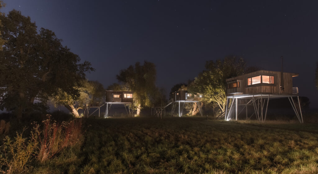 Übernachten im Baumhaushotel in Niedersachen - die Stelzenhäuser Krautsand