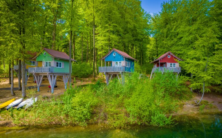 Platz 10 der schönsten Baumhäuser in Deutschland - die Baumhäuser am Sorpesee