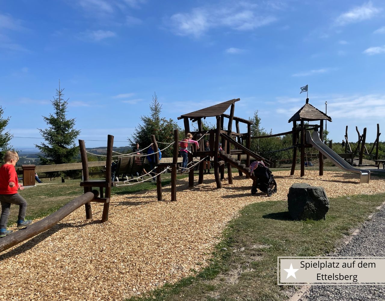 Willingen mit Kindern - Tolle Ausflugsziele - Spielplatz am Ettelsberg (1)