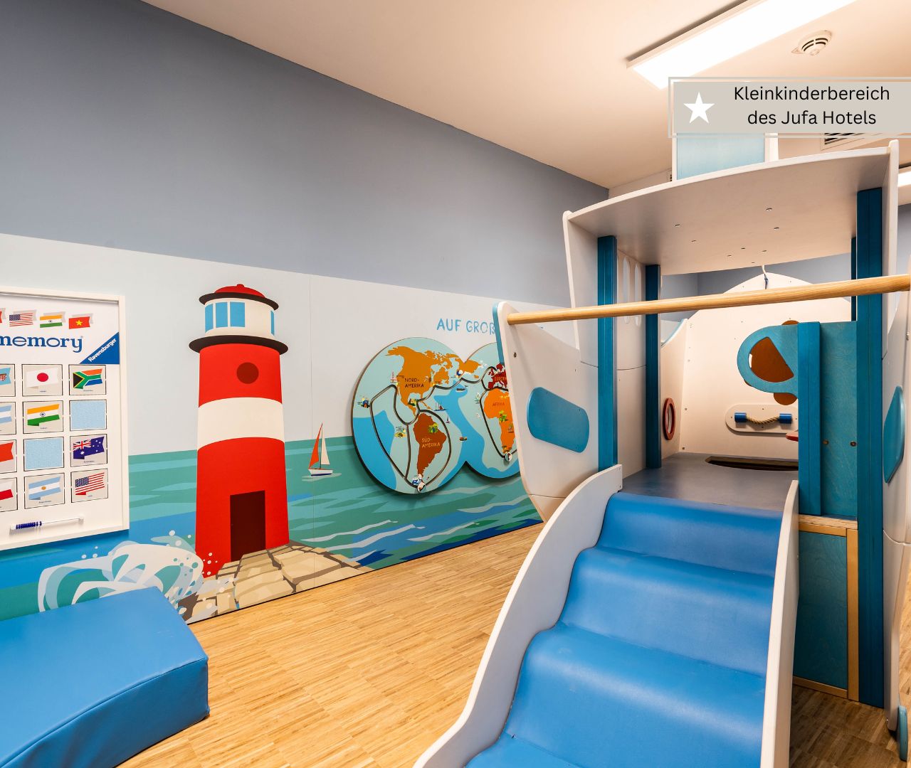 bestes Kinderhotel in Hamburg -das Jufa Hotel Hafencity mit Indoorspielplatz