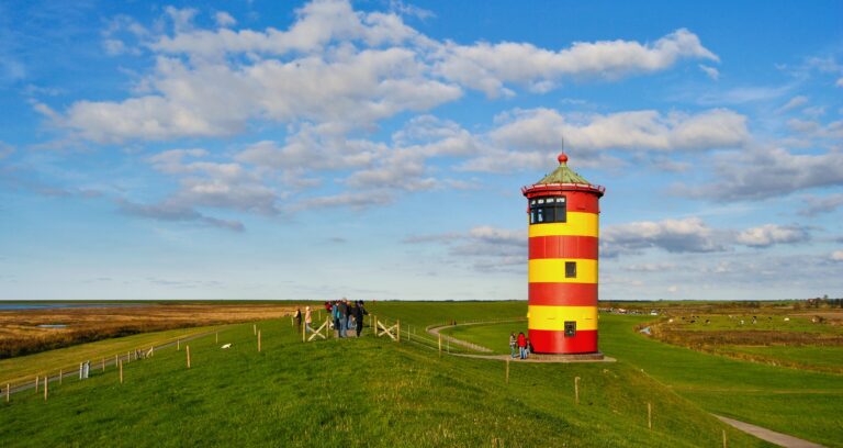 Pilsumer_Leuchtturm_in Niedersachsen an der Nordsee