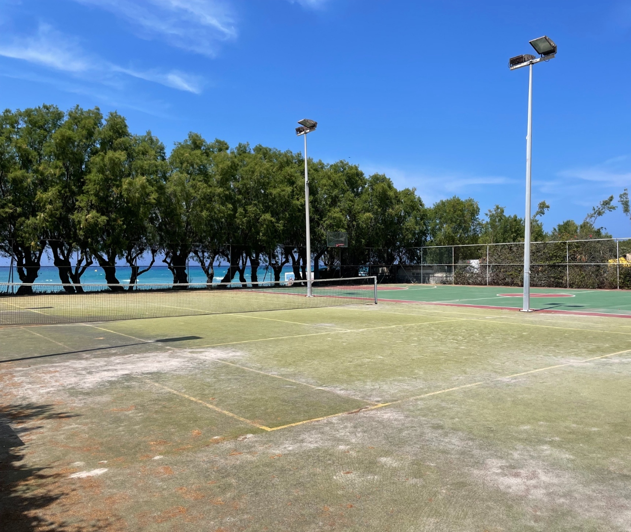 Tui Kids Club Alex beach Hotel auf Rhodos mit Tennis und Sportplatz