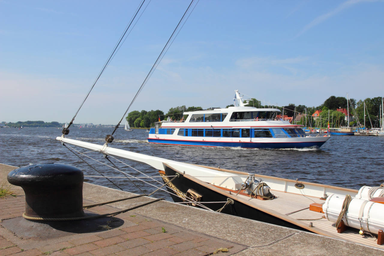 Hafenrundfahrt Rostock Blaue Flotte